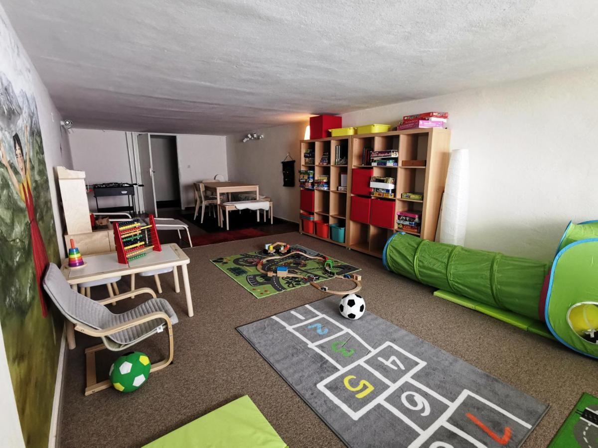 Mooki Mountain & Pool Gerlitzen Apartment Kanzelhohe Bagian luar foto