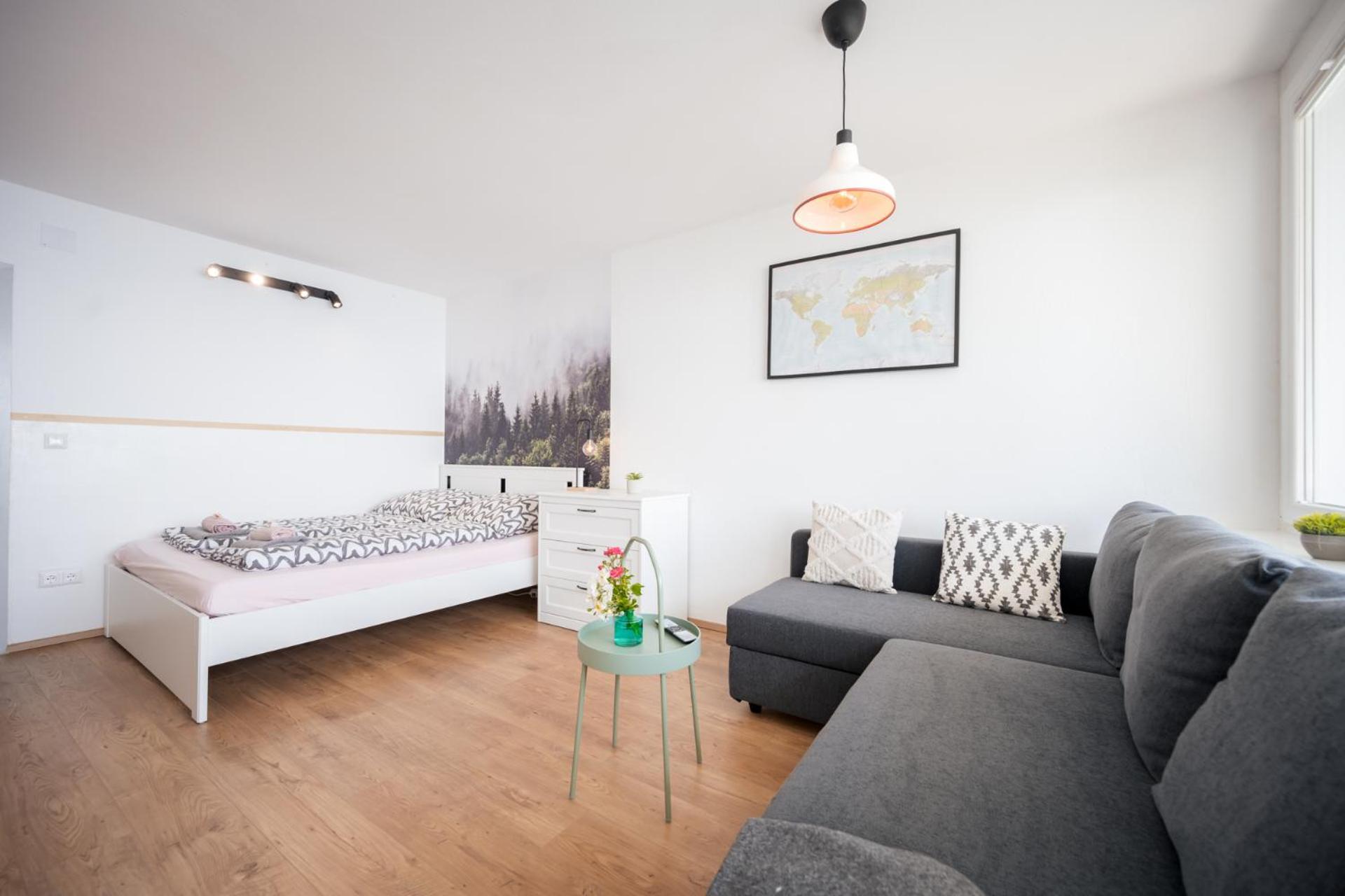 Mooki Mountain & Pool Gerlitzen Apartment Kanzelhohe Bagian luar foto