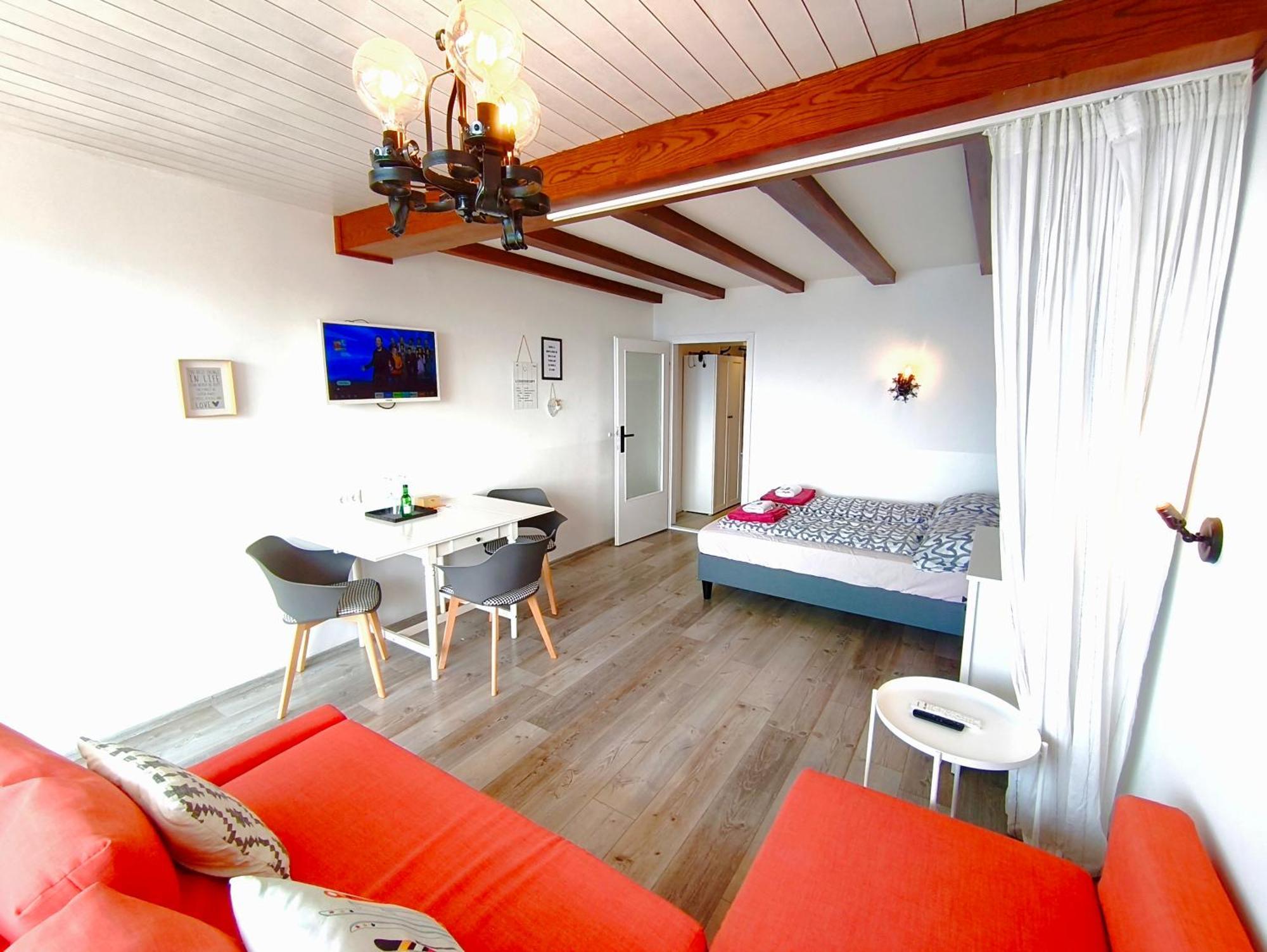 Mooki Mountain & Pool Gerlitzen Apartment Kanzelhohe Bagian luar foto