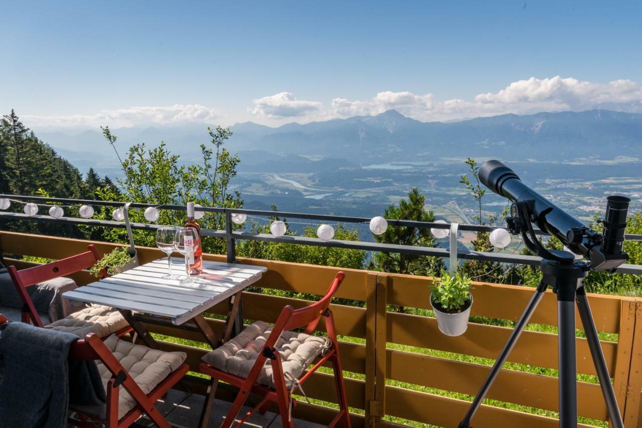 Mooki Mountain & Pool Gerlitzen Apartment Kanzelhohe Bagian luar foto